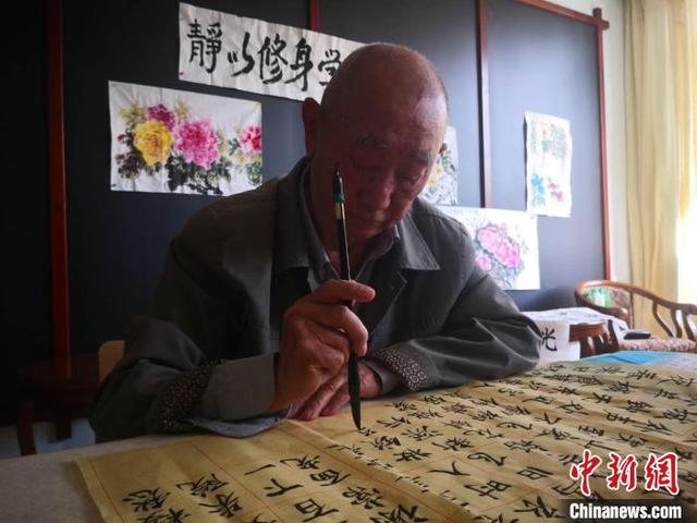 甘肅省政協(xié)聚焦智慧養(yǎng)老 建言“適老化”產品保護個人隱私(圖2) 甘肅省政協(xié)聚焦智慧養(yǎng)老 建言“適老化”產品保護個人隱私(圖2)